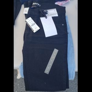 NY & Company Black Skinny Jeans Petite